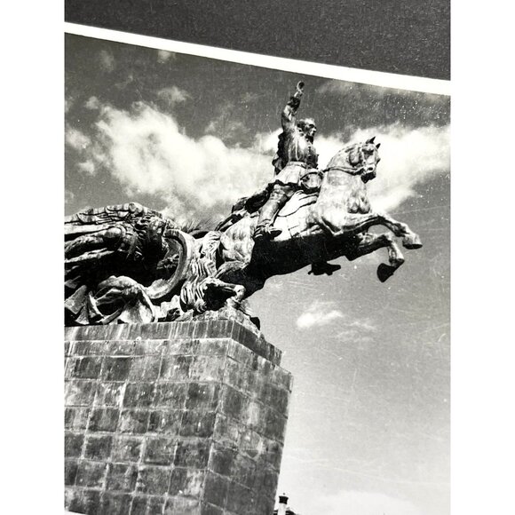 Vintage Gevaert Postcard Monumento Simón Bolívar Ecuador Black & White - Picture 3 of 3
